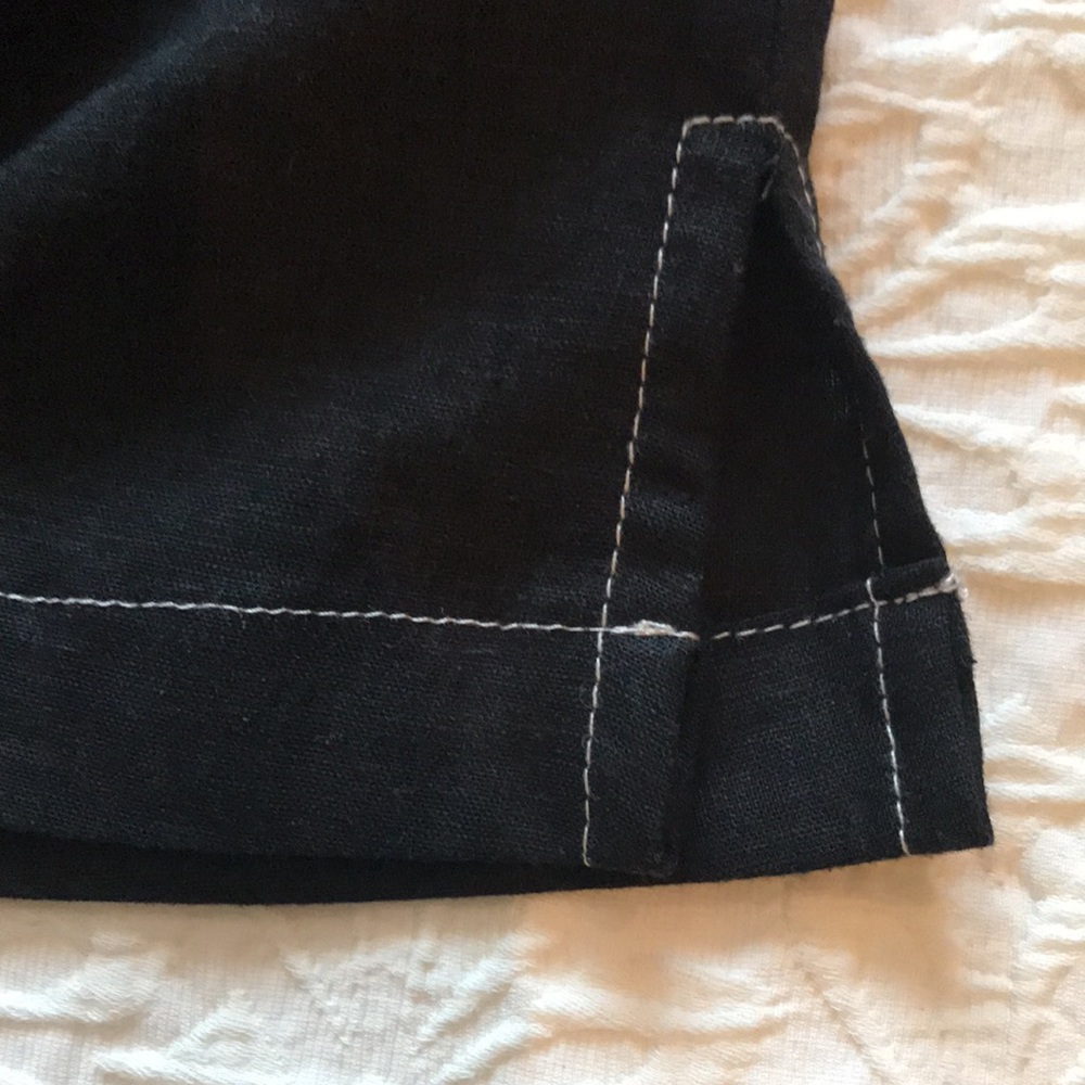 Black linen blouse with white stitching - Picture 6 of 11